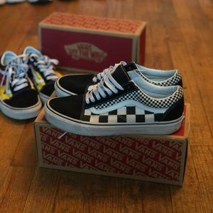 Vans (old skool) “Checkered” Mens Size 9